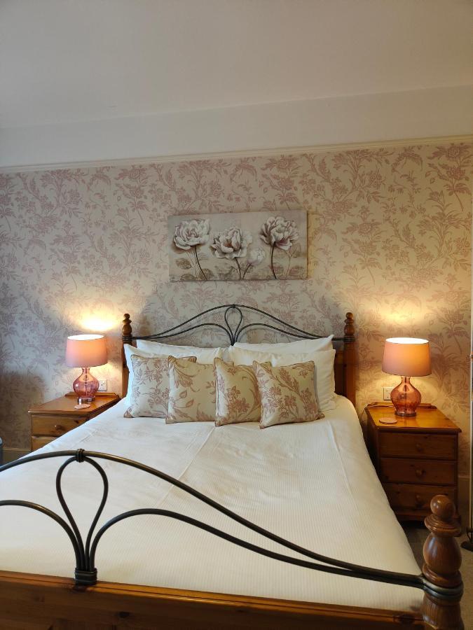 The Corner House Bed & Breakfast Lowestoft Exterior photo
